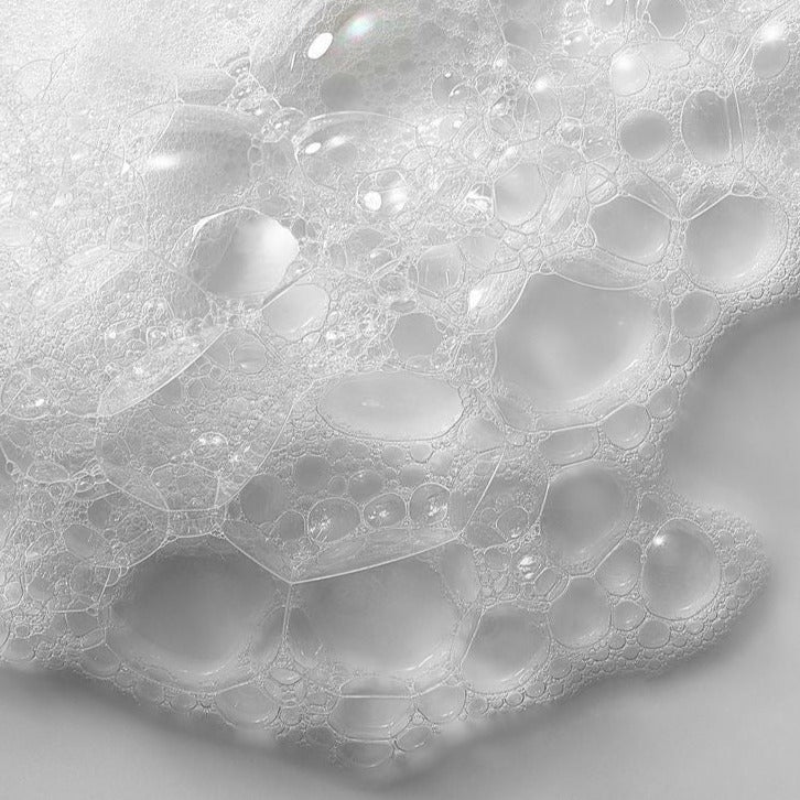 SHAMPOING POUR CHEVEUX FRISÉS ROYAL