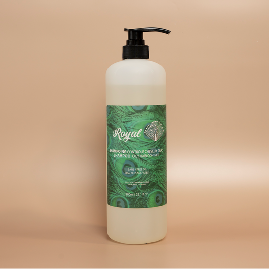 ROYAL Balance Shampoo 980 ml bottle photographed against a beige background.